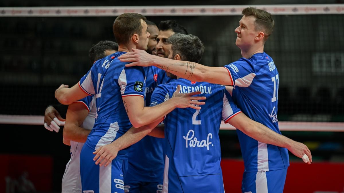 Halkbank deplasmanda set vermeden kazand