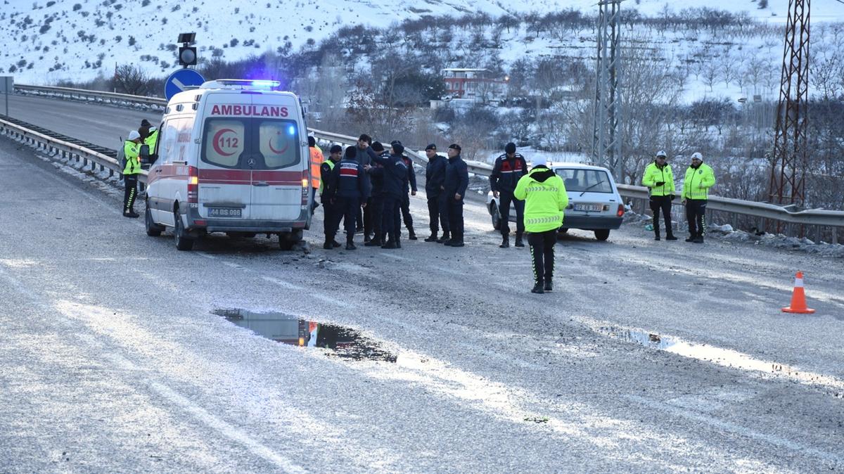 Malatya'da yolcu minibs devrildi: 8 yaral