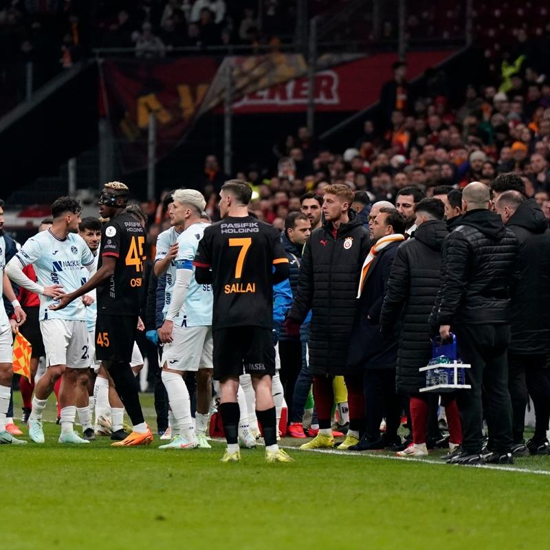 Galatasaray ma��nda sahadan �ekilmi�ti! Adana Demirspor PFDK'ye sevk edildi
