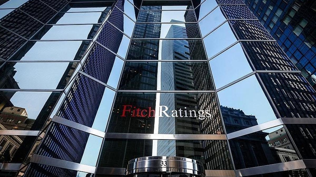 Fitch'ten ABD aklamas