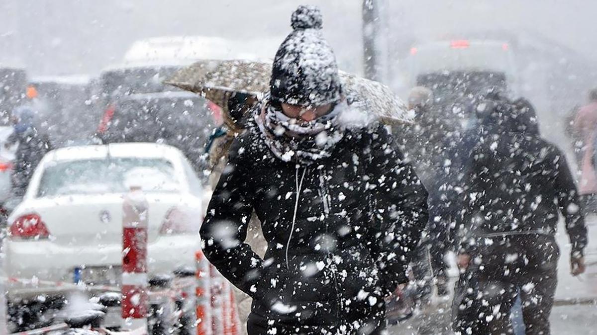 stanbul'da okullar tatil olacak m" 11-12 ubat stanbul'da kar tatili edilen ileler