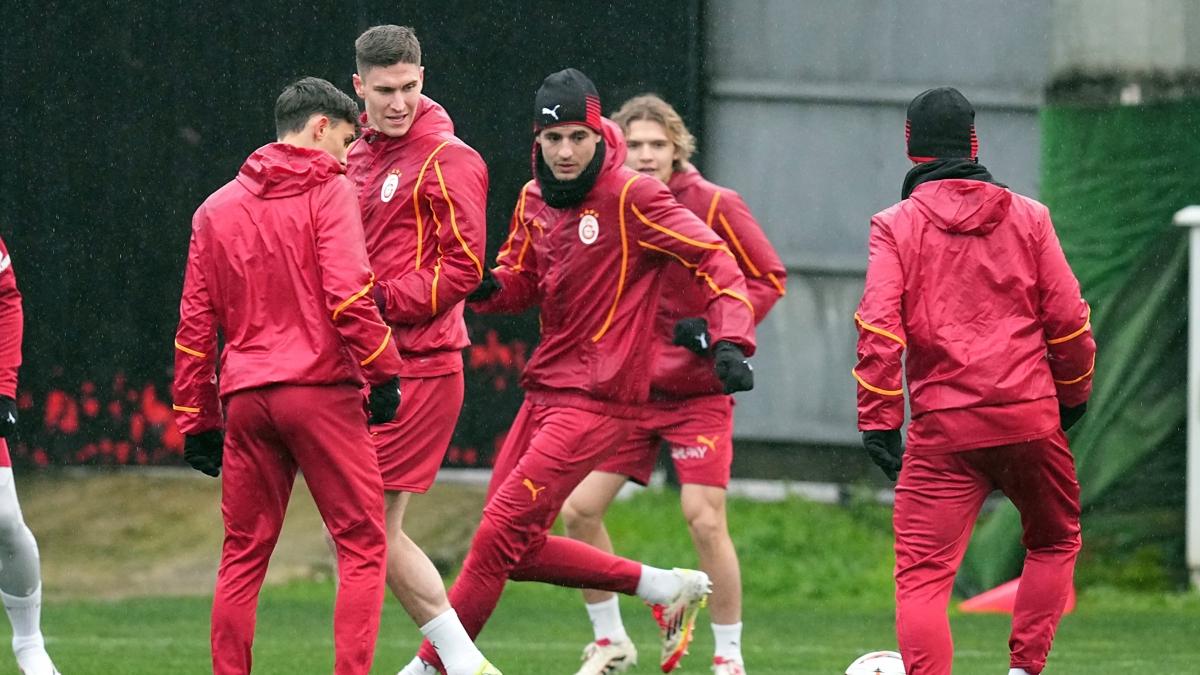 Galatasaray, AZ Alkmaar mana hazr