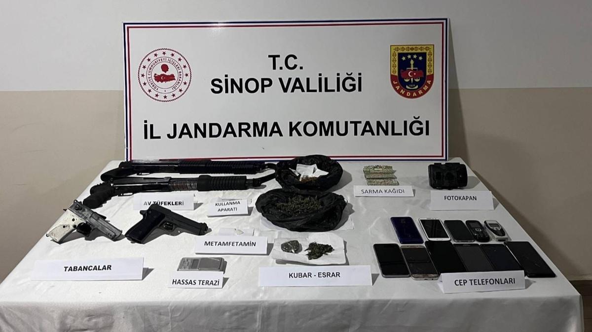 Sinop'ta uyuturucu operasyonu: 2 gzalt