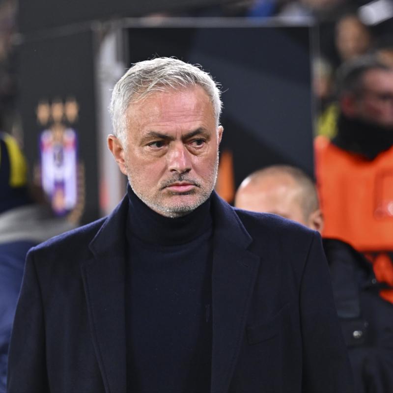 Jose Mourinho, Anderlecht karsnda ilk 11'de 4 farkl isme ans verdi