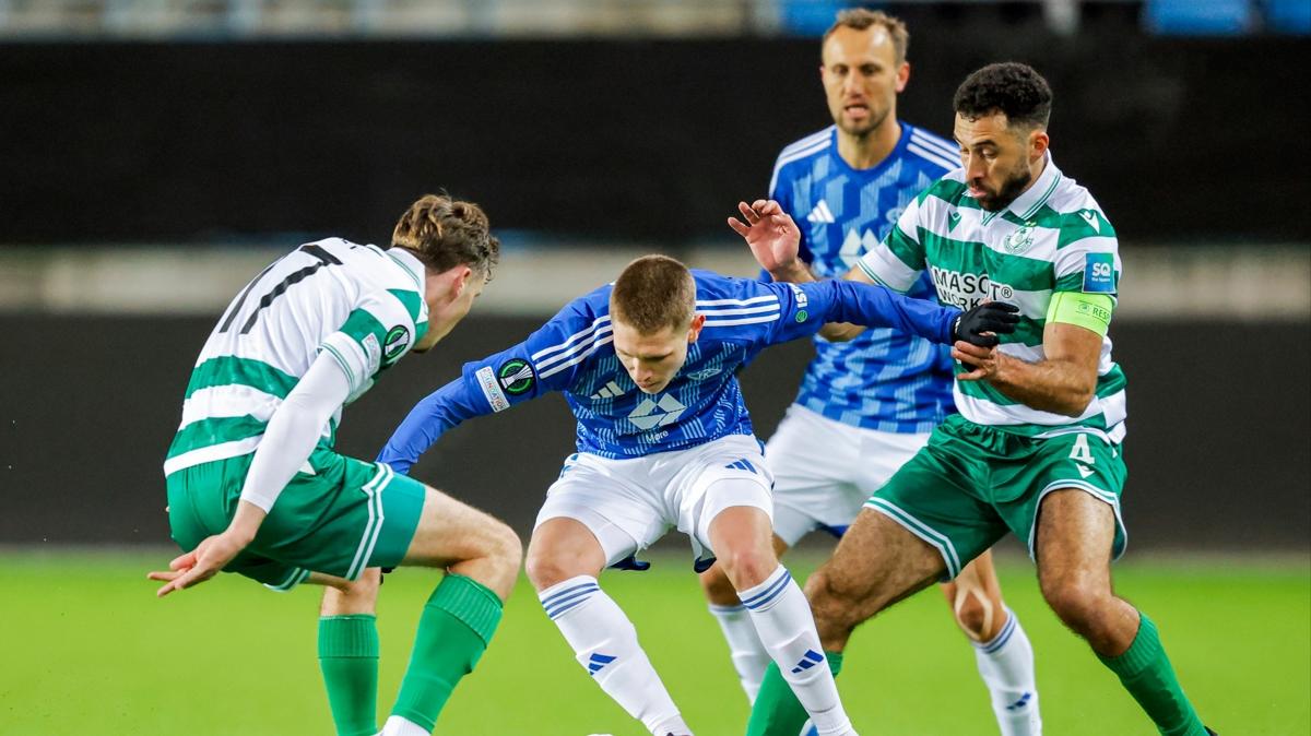 konferans ligi futbol uefa foto�raflar� resimleri