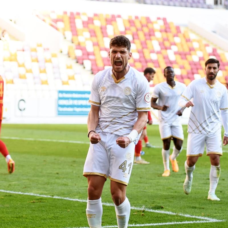 Manisa FK, Yeni Malatyaspor'u 6 golle yendi