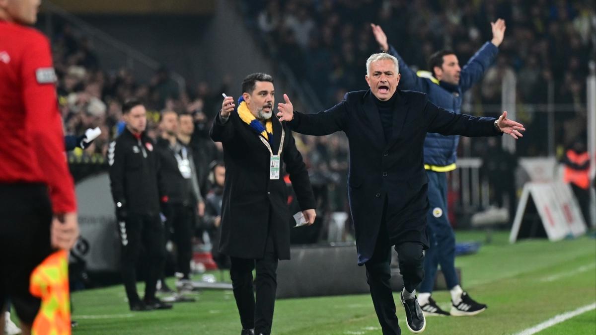 Jose Mourinho, Real Madrid dneminden bu yana bir ilki baard