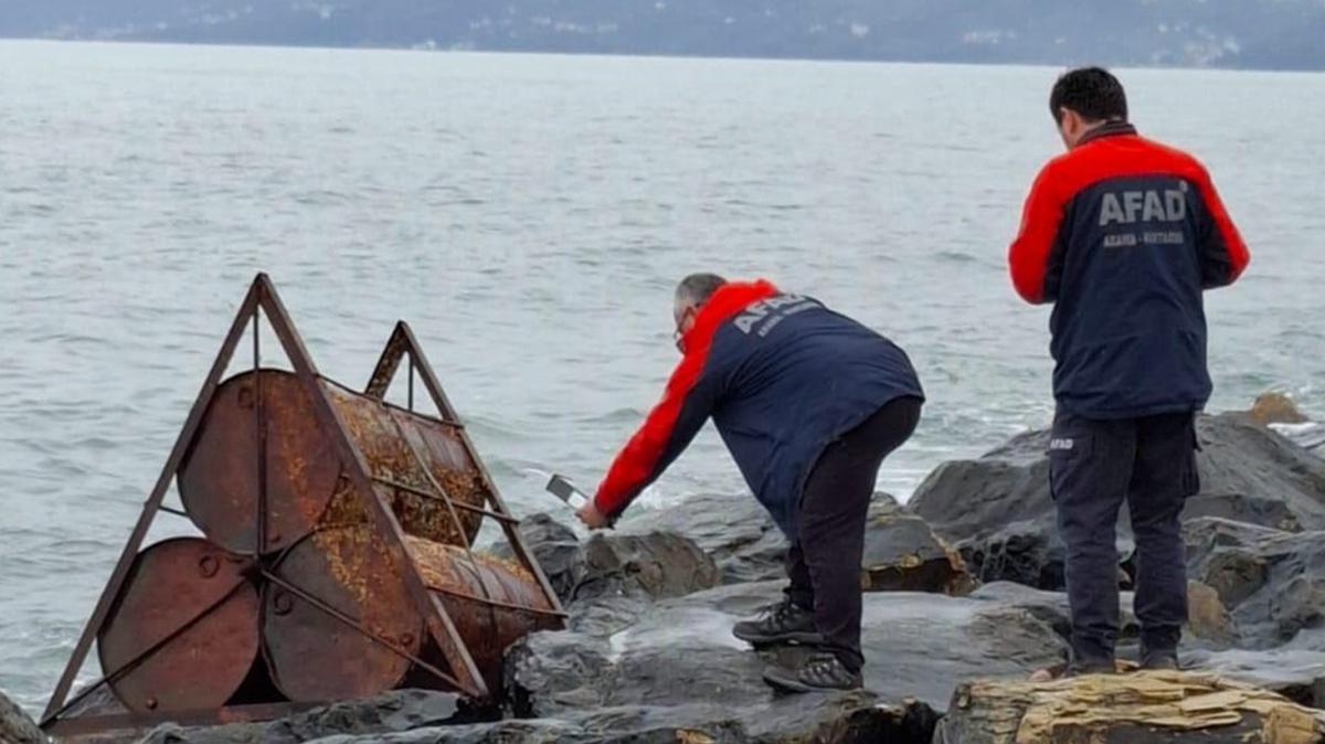 Denizde 7 varil bulundu: Ekipler teyakkuza geti