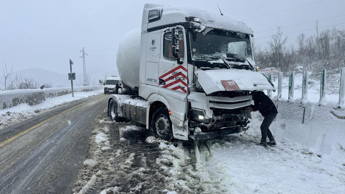 Bolu Da'nda iki tanker arpt