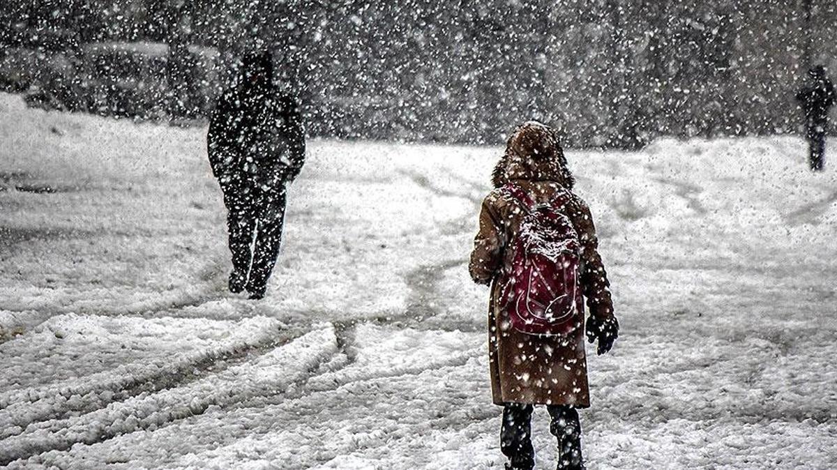 Valilik duyurdu! stanbul'da 21 ubat okullar tatil mi" Son dakika: stanbul Valilii kar tatili aklamas