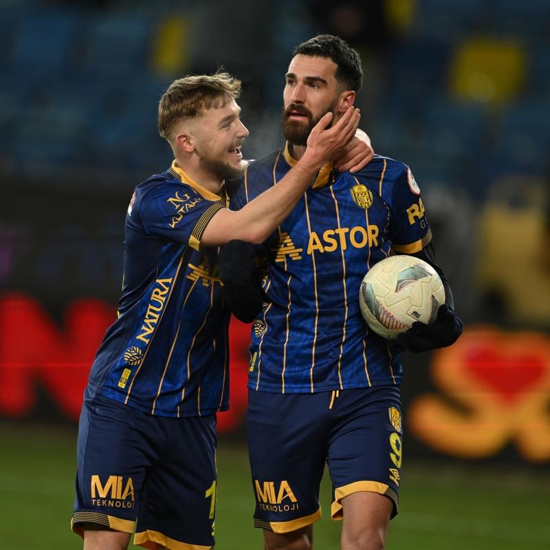 MKE Ankarag�c�'nden 4 goll� zafer