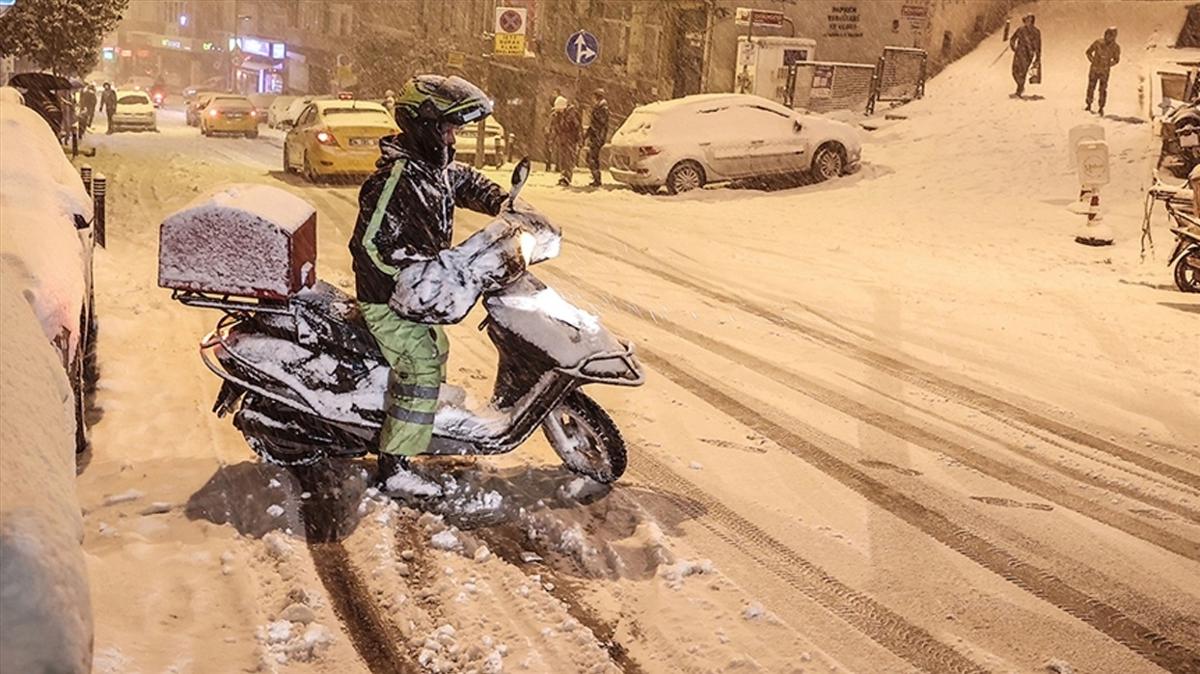 Kocaeli'de motosikletlere trafie kma kstlamas