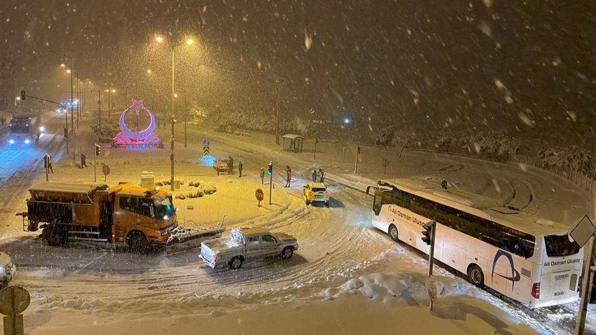 Trabzon'da feci kaza! Karadeniz Sahil Yolu'nun Giresun gzergah ulama ald