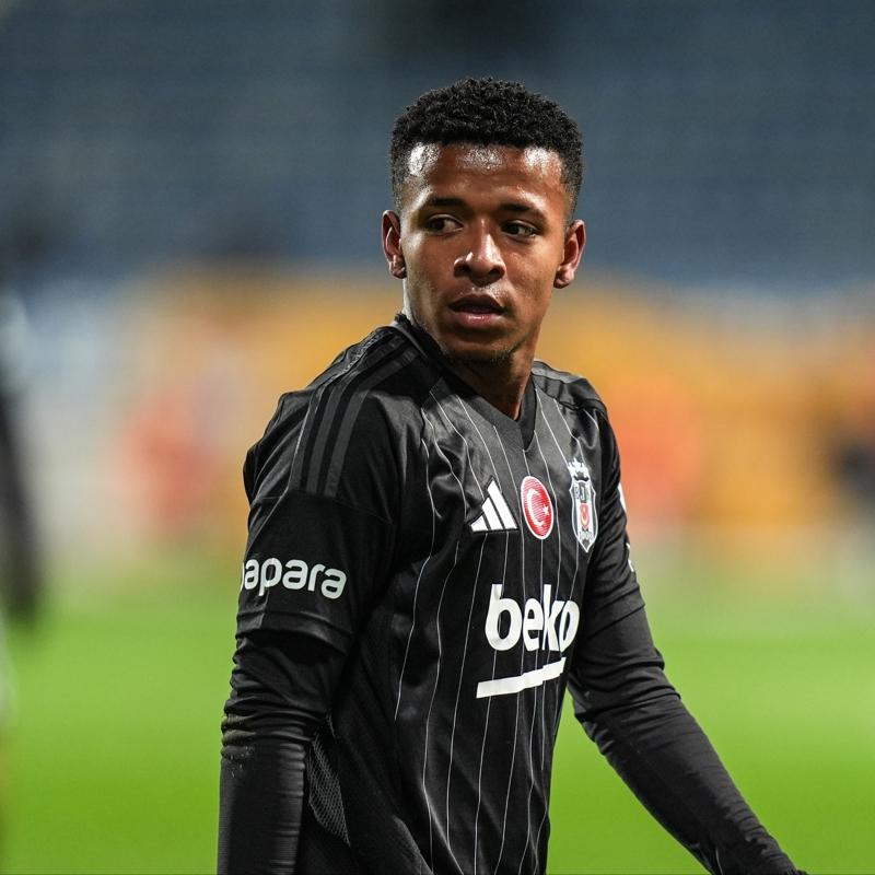 Keny Arroyo, ilk kez Beikta formasyla 11'de