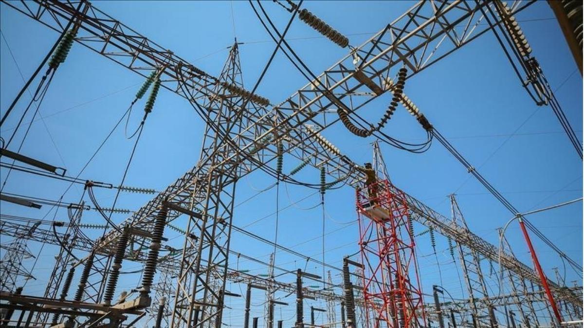 ran'da enerji krizi: Devlet kurumlarnda elektrik tketimi drlecek