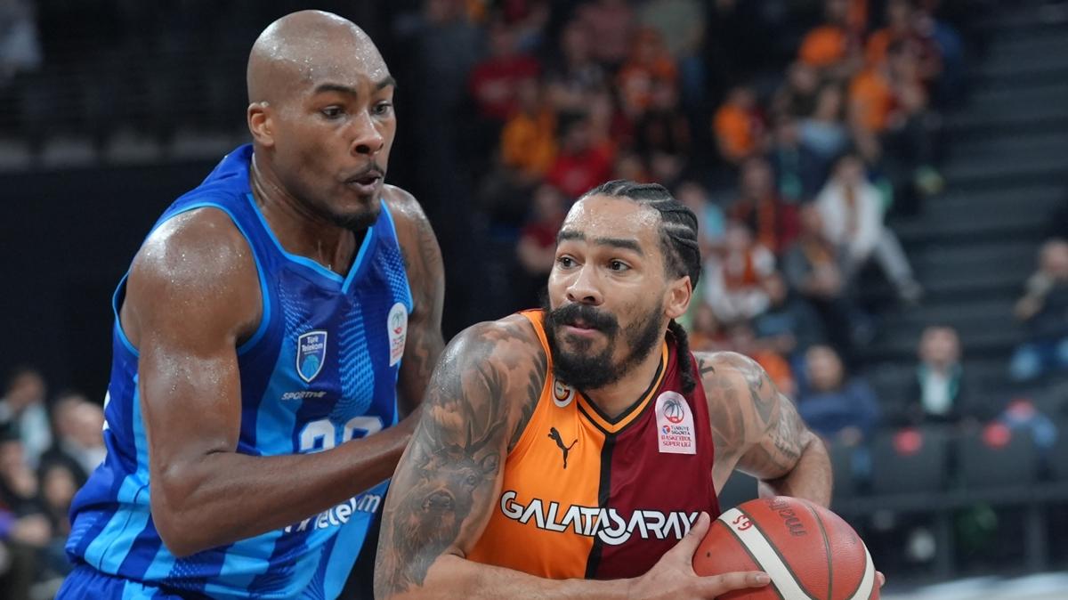 Livingston'dan Galatasaray'a kt haber