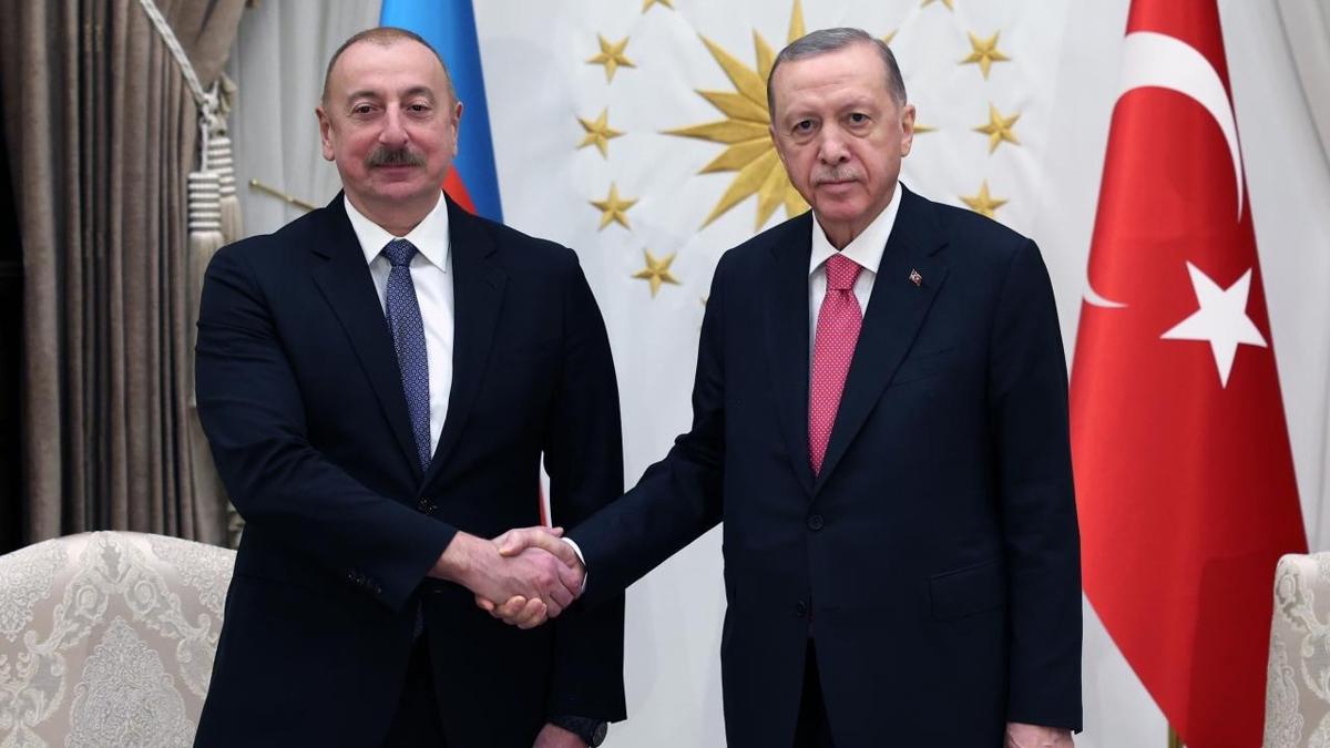 Aliyev'den Bakan Erdoan'a doum gn tebriki 