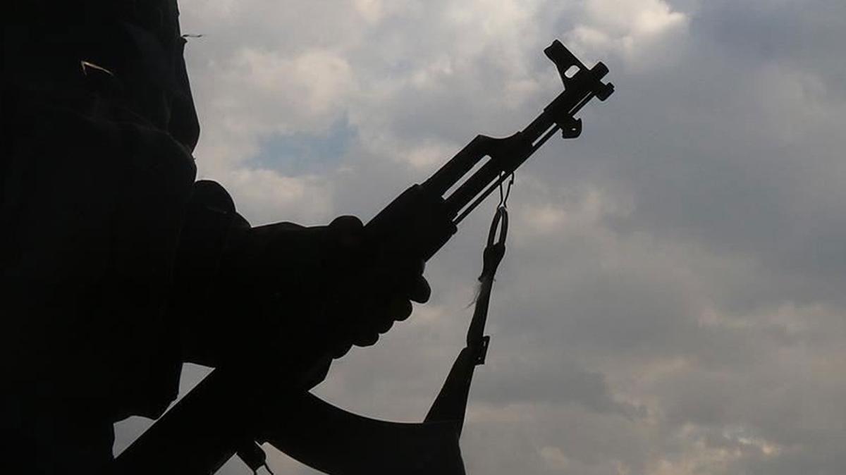 PKK'ya katld akln kard... Terristlerden tek kiilik hcrede her gn ikence