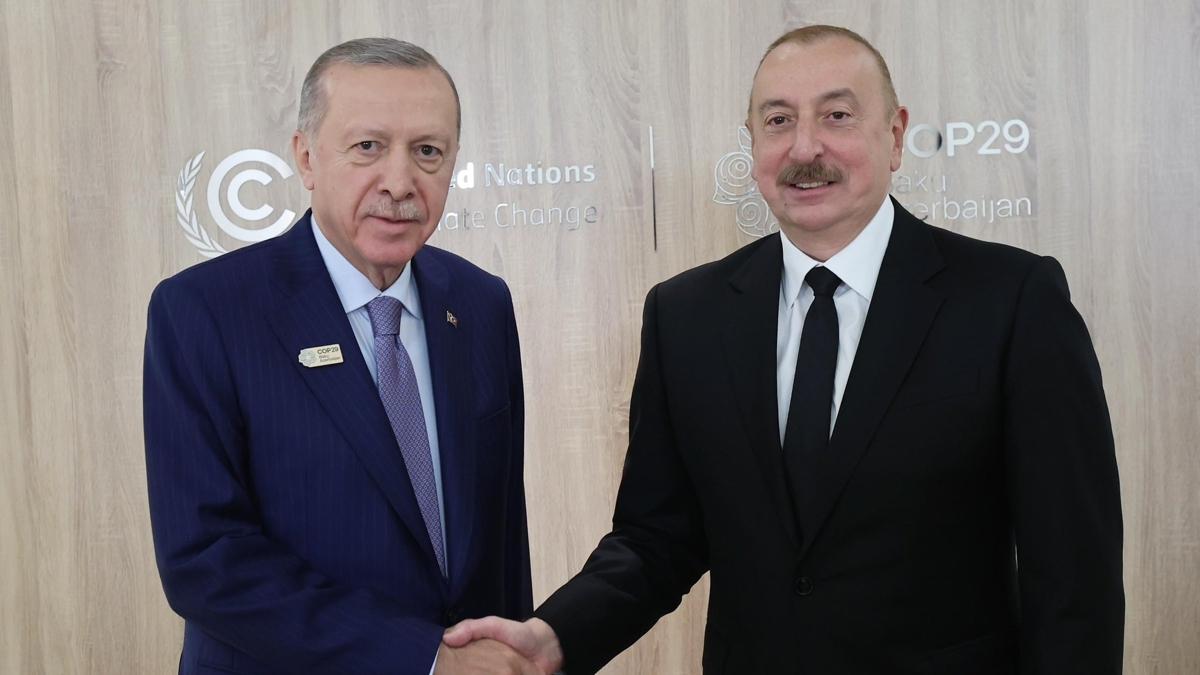 Aliyev'den Bakan Erdoan'a tebrik mesaj