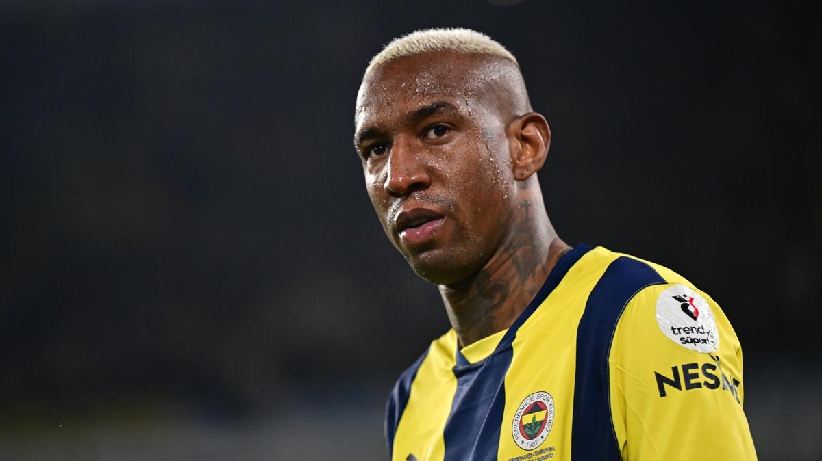 Anderson Talisca'nn hedefi ilk 11