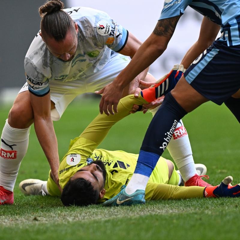 Adana Demirspor'dan Vedat Karaku� a��klamas�