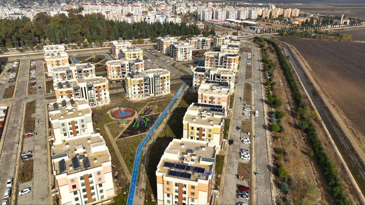 Adana Ceyhan'da afet konutlar tamamland