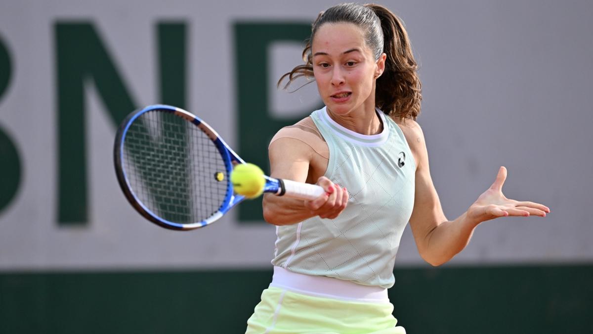 Milli tenisi Zeynep Snmez'den kariyer rekoru