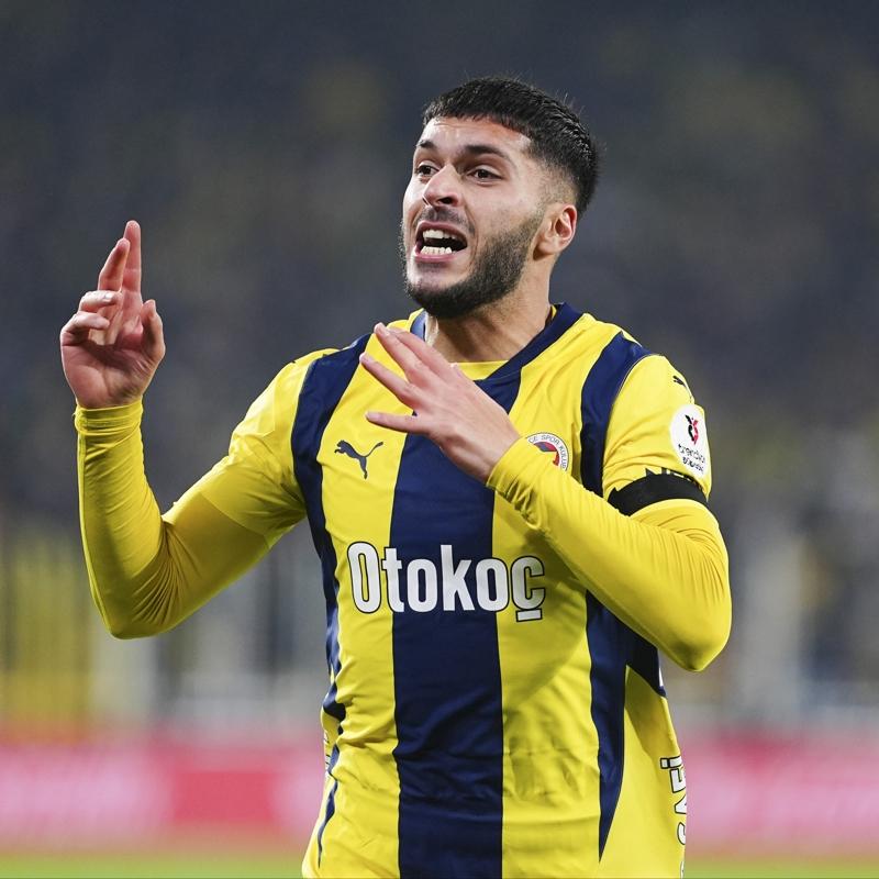 Ouz Aydn, Fenerbahe'nin gzdesi oldu