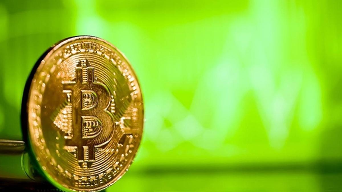 Bitcoin'de yzde 10 d: 85 bin dolarn altna indi