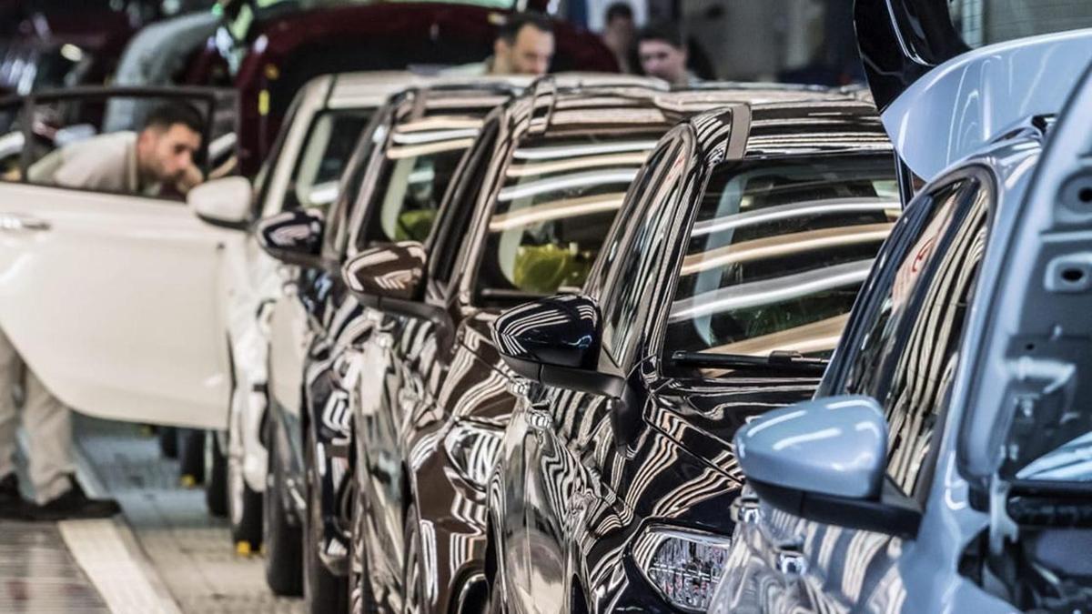 Otomotiv, ubatta en fazla ihracat yapan sektr oldu