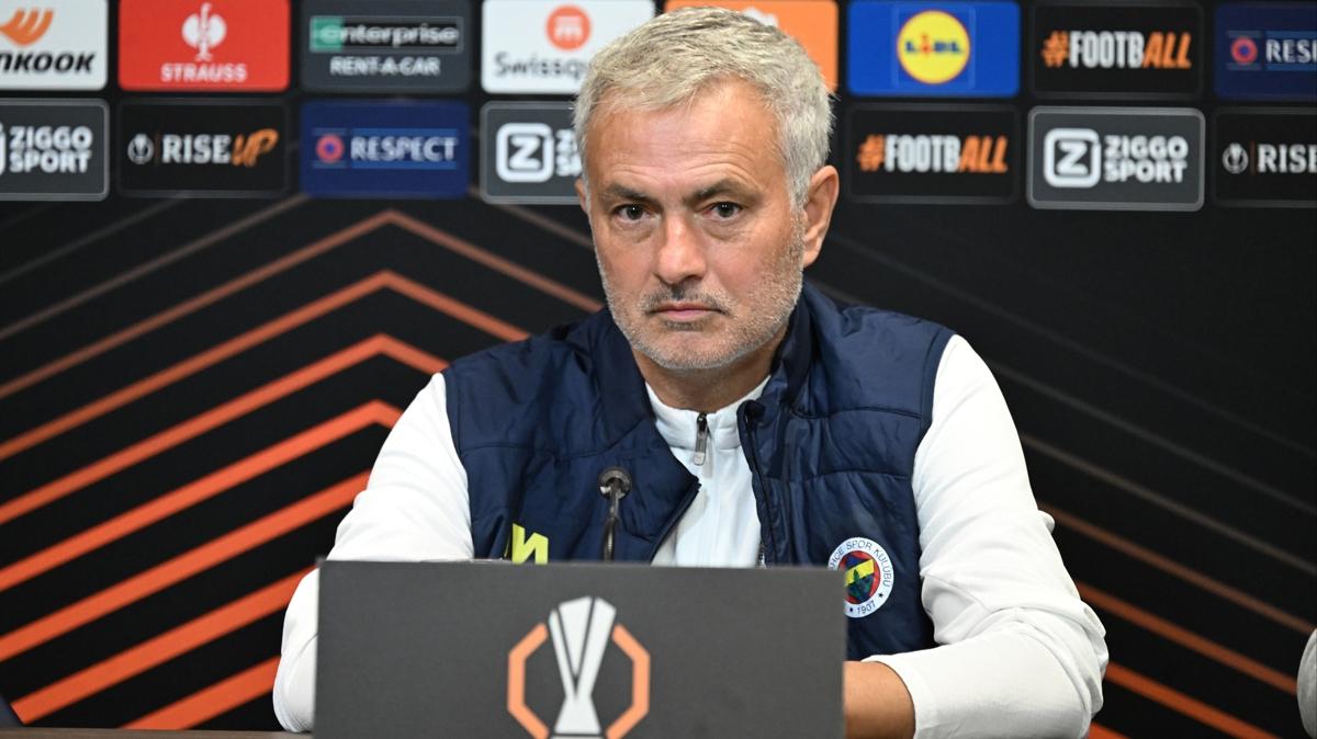 Mourinho'dan szleme aklamas! "Kontratm bir senelik ama..."