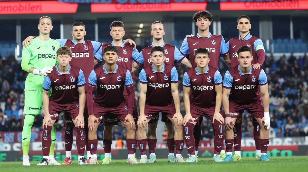 trabzonspor uefa gen�lik ligi �eyrek final foto�raflar� resimleri