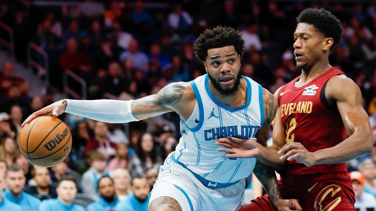 Cleveland Cavaliers, Charlotte Hornets'i kl pay yendi