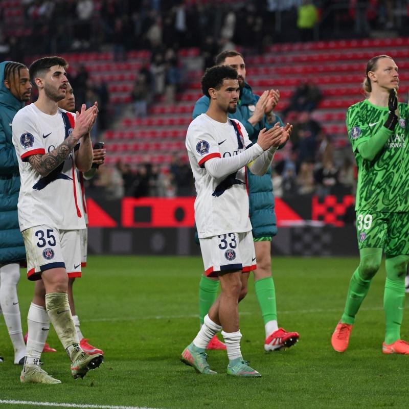 Lider Paris Saint-Germain, deplasmanda hata yapmad