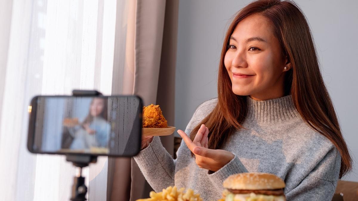 Mukbang nedir" Mukbang akmnn tehlikeleri nelerdir"