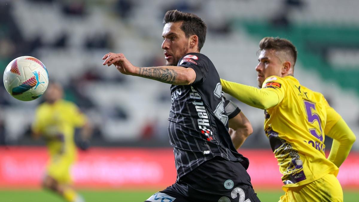 Umut Nayir, Beikta manda forma giyemeyecek