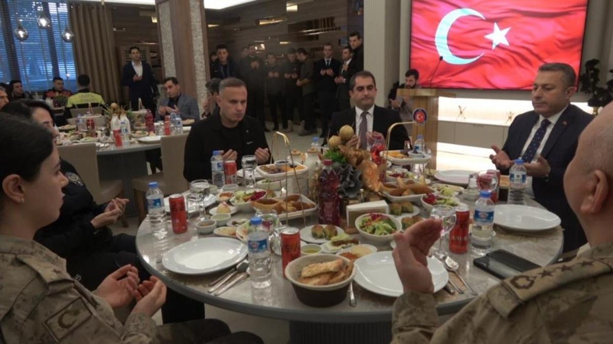 Snrn sfr noktasnda iftarda bulutular