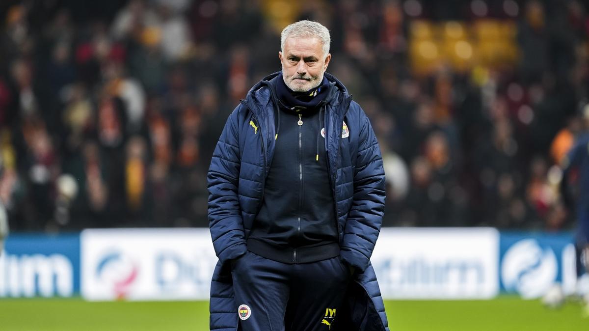 Fenerbah�e Jose Mourinho PFDKye sevk ziyaret2021 foto�raflar� resimleri