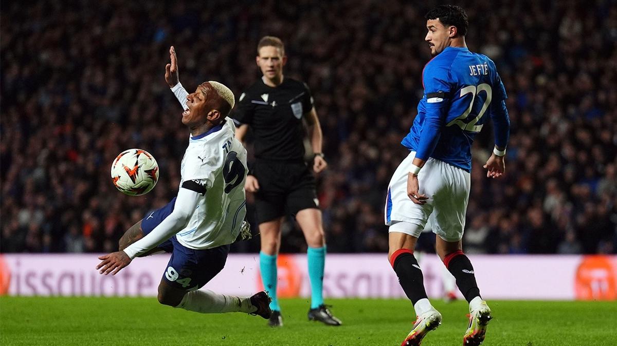 fenerbah�e rangers penalt� foto�raflar� resimleri