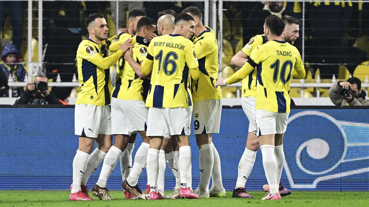 Fenerbahe'de 13 oyuncuya milli davet