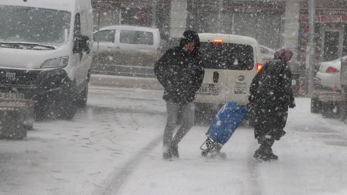 Valilik duyurdu... Yozgat'ta eitime kar engeli