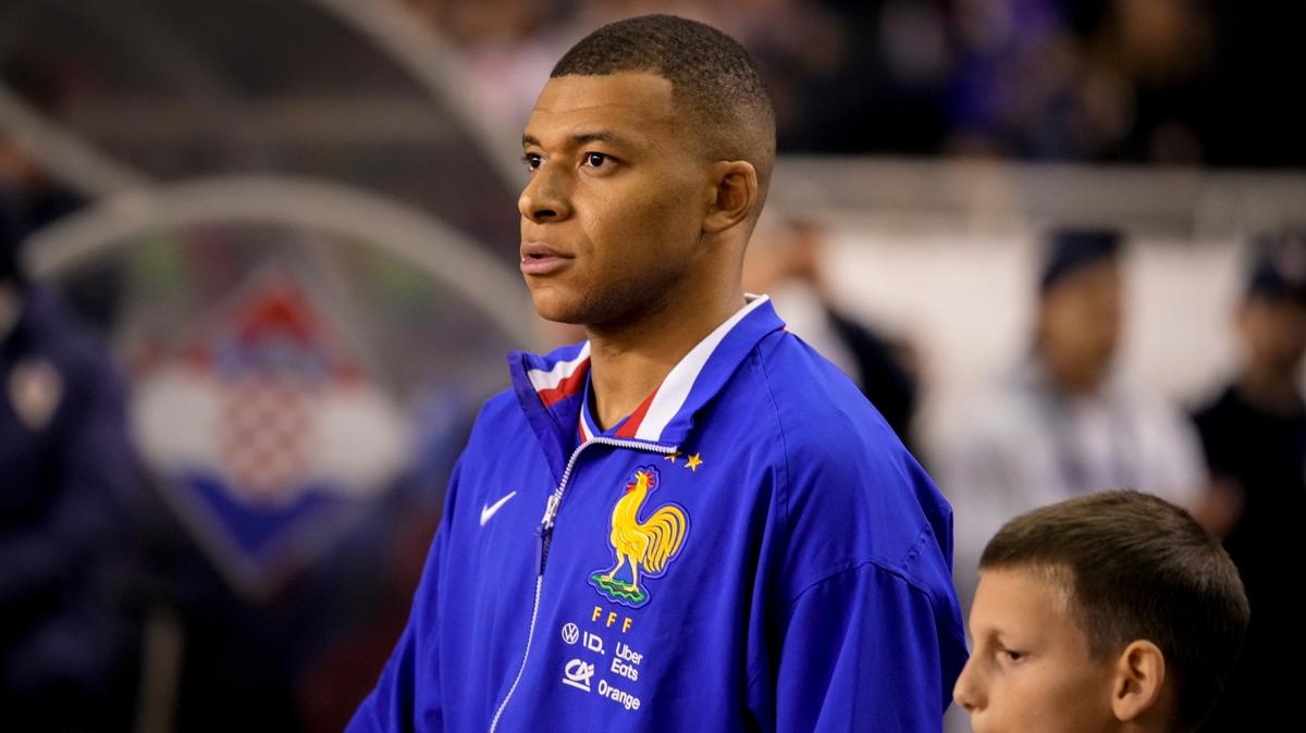 Kylian Mbappe'den Zinedine Zidane aklamas