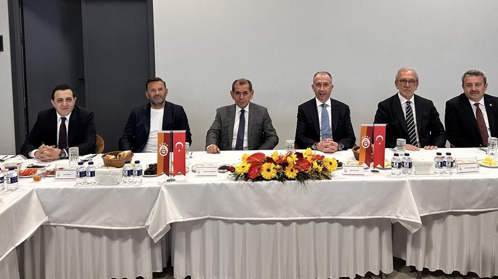 Galatasaray yönetimi Kahramanmaraş'ta iftar programına katıldı