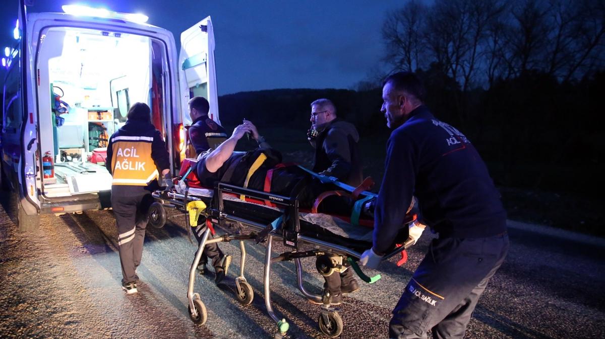 Kastamonu'da otomobil devrildi: 5 yaral