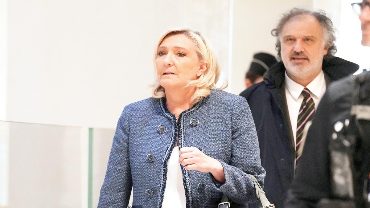 Fransa'nn kaderini deitirecek karar
