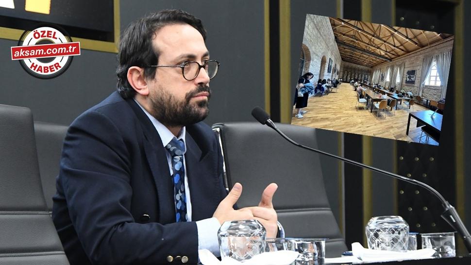 Trkiye'nin biyografi alanndaki ilk ihtisas kitapl alyor