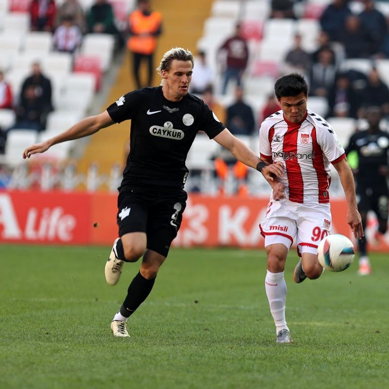 aykur Rizespor'un konuu Sivasspor