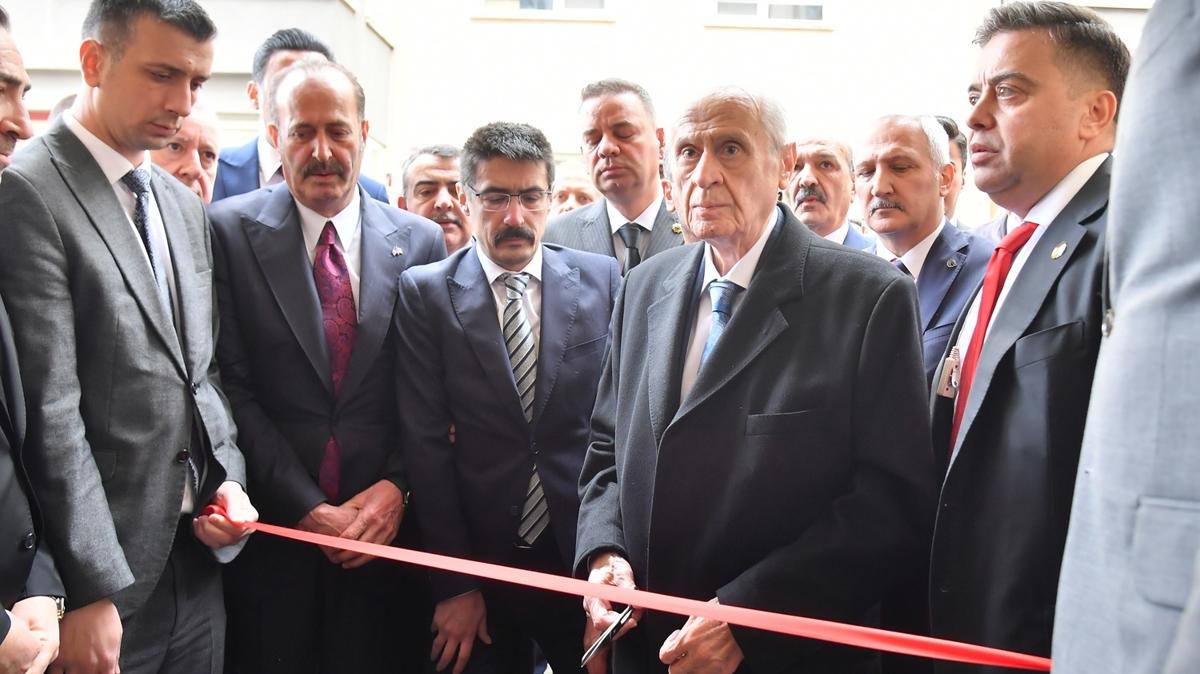 Alparslan Trke Siyaset Akademisi Vakf ald