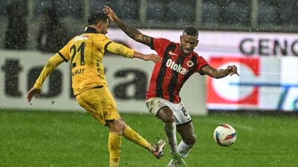 1. Lig'de derbi heyecan�: MKE Ankarag�c�-Gen�lerbirli�i