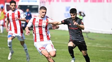 �stanbul derbisinde kazanan ��kmad�